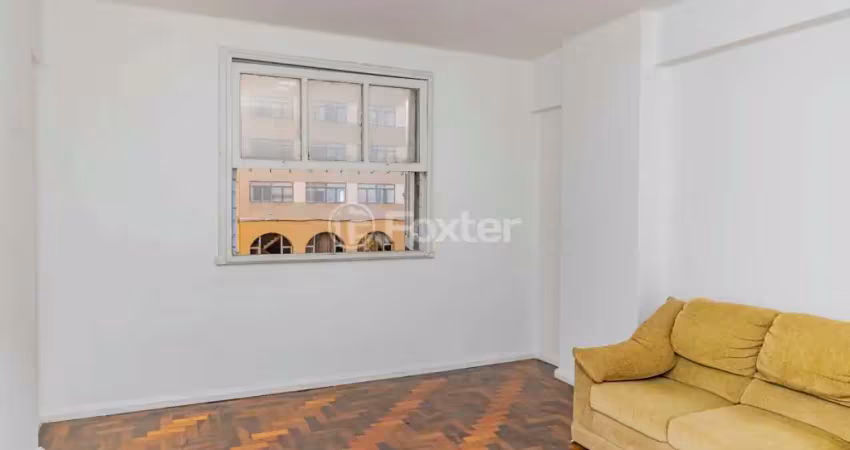 Apartamento com 3 quartos à venda na Avenida Borges de Medeiros, 855, Centro Histórico, Porto Alegre