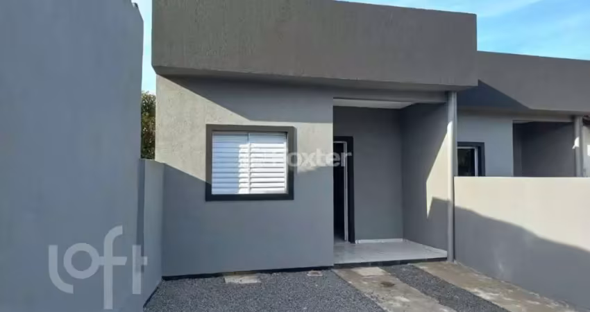 Casa com 2 quartos à venda na Rua Everaldo Marques da Silva, 25, Castelo Branco, Gravataí