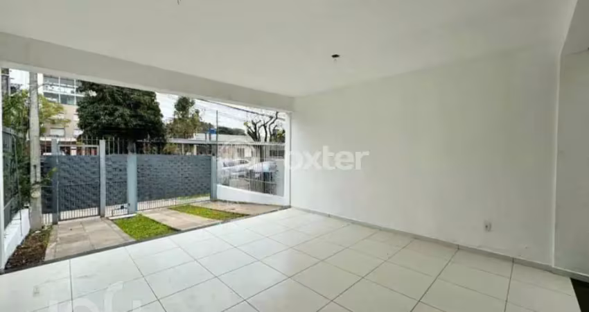 Casa com 3 quartos à venda na Rua Ari Barroso, 153, Sarandi, Porto Alegre
