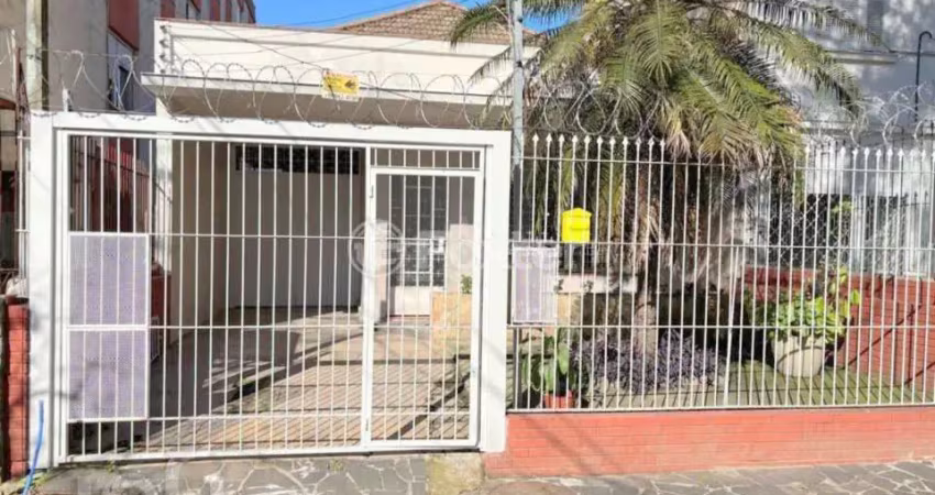Casa com 3 quartos à venda na Avenida Pará, 804, Navegantes, Porto Alegre