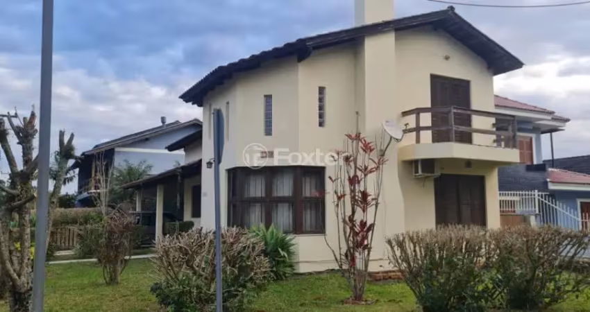 Casa em condomínio fechado com 3 quartos à venda na Avenida Senador Salgado Filho, 6863, São Lucas, Viamão