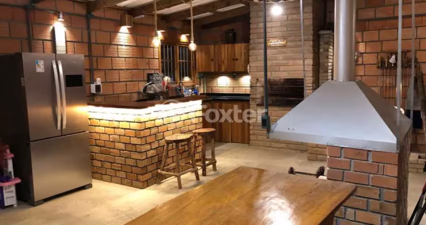 Casa em condomínio fechado com 2 quartos à venda na Avenida das Flores, 5905, Águas Claras, Viamão