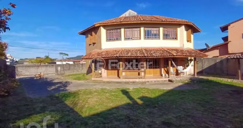 Casa com 4 quartos à venda na Servidão Canto das Pérolas, 150, Campeche, Florianópolis