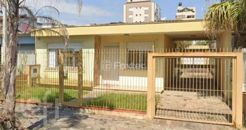Casa com 3 quartos à venda na Rua Adão Baino, 455, Cristo Redentor, Porto Alegre