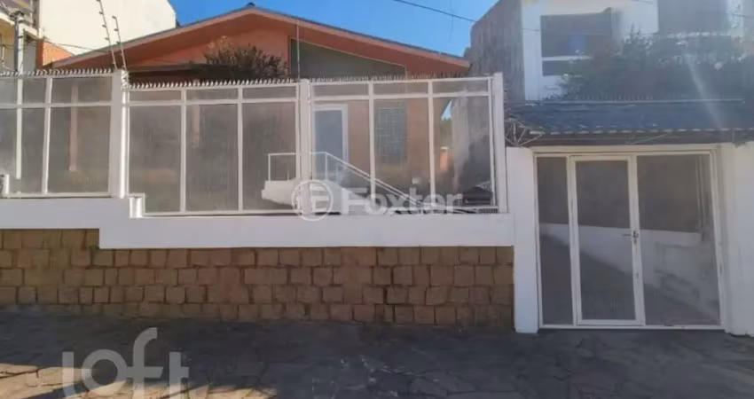 Casa com 4 quartos à venda na Rua Eurico Lara, 673, Medianeira, Porto Alegre