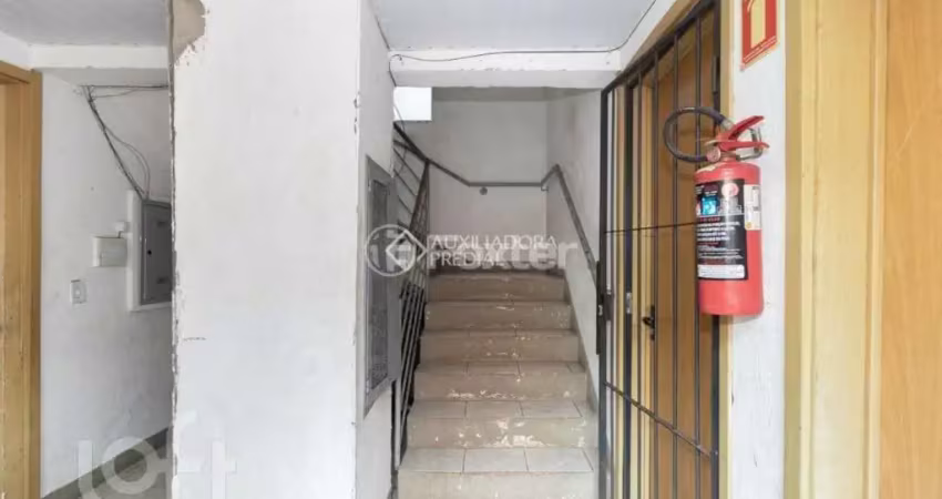 Apartamento com 2 quartos à venda na Travessa Escobar, 61, Camaquã, Porto Alegre