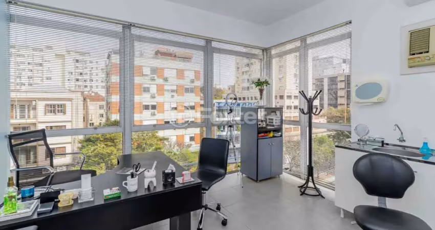 Sala comercial com 1 sala à venda na Avenida Cristóvão Colombo, 2144, Floresta, Porto Alegre