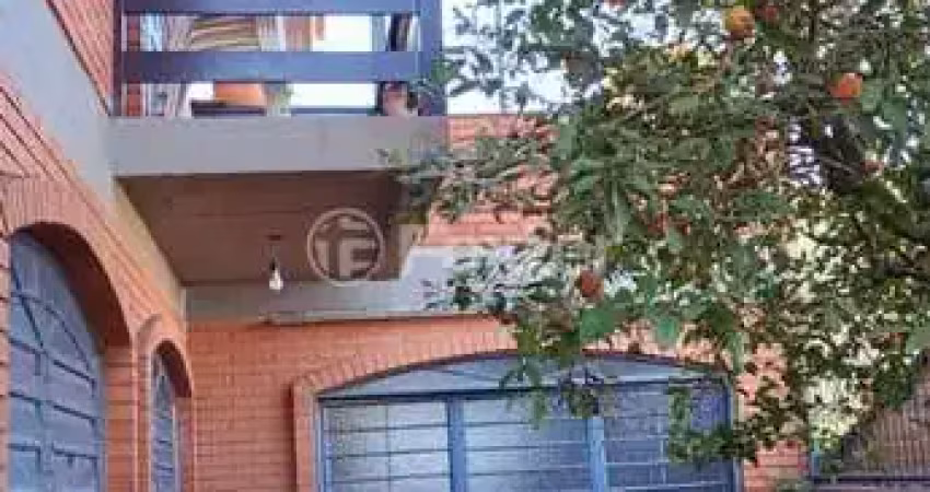 Casa com 3 quartos à venda na Rua Angelo Corso, 1062, Petrópolis, Caxias do Sul