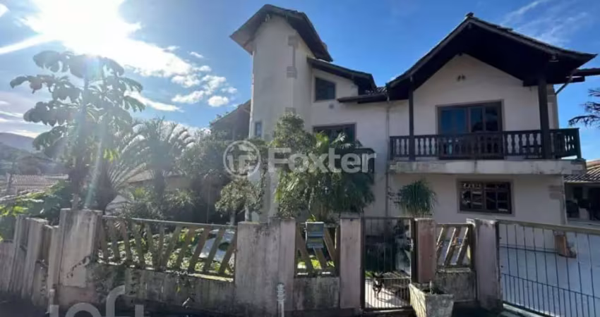 Casa com 4 quartos à venda na Avenida São Cristóvão, 4437, Aririu, Palhoça