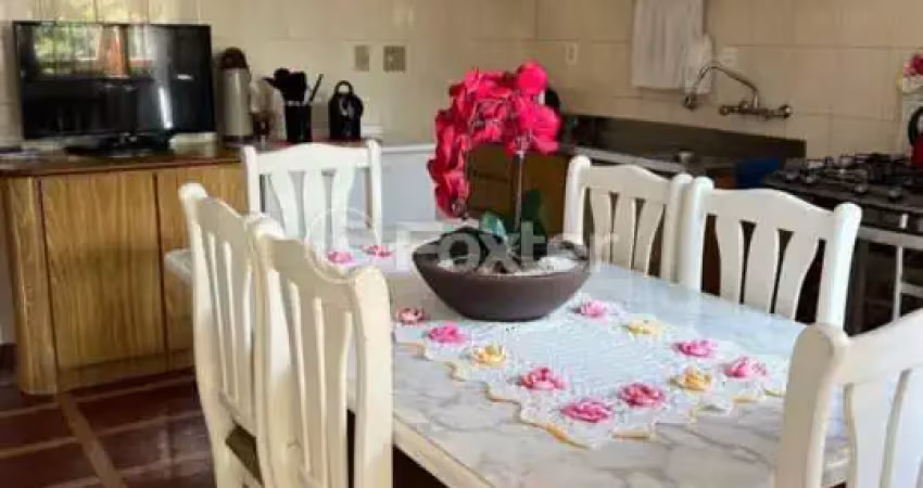 Casa com 4 quartos à venda na Rua Padre Ambrósio Andreazza, 90, Cruzeiro, Caxias do Sul