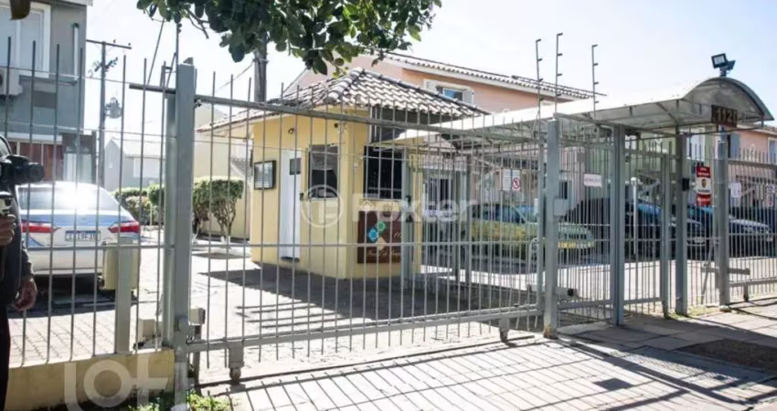 Casa em condomínio fechado com 2 quartos à venda na Avenida Faria Lobato, 1120, Sarandi, Porto Alegre