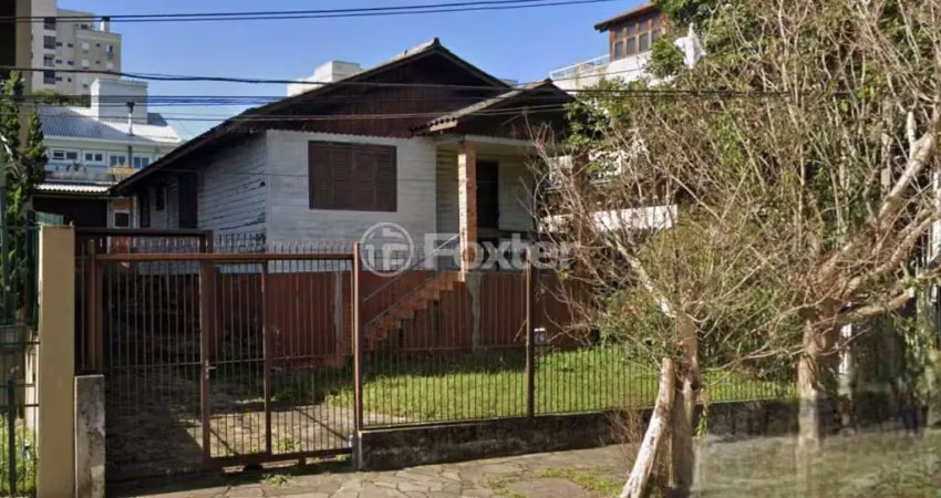 Terreno à venda na Rua Dom Jaime de Barros Câmara, 697, Sarandi, Porto Alegre