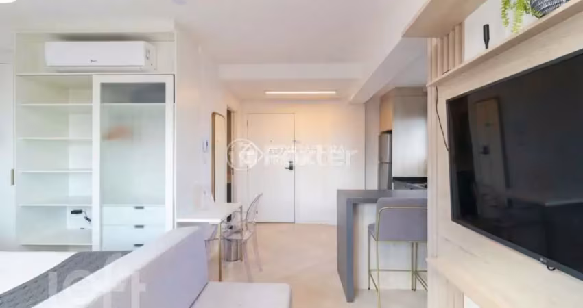 Kitnet / Stúdio à venda na Avenida Coronel Lucas de Oliveira, 311, Bela Vista, Porto Alegre