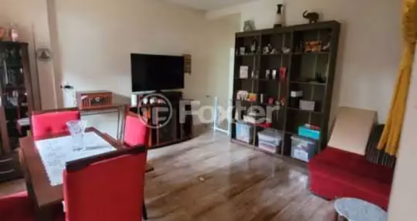 Casa com 6 quartos à venda na Avenida José Corrêa da Silva, 257, Cavalhada, Porto Alegre