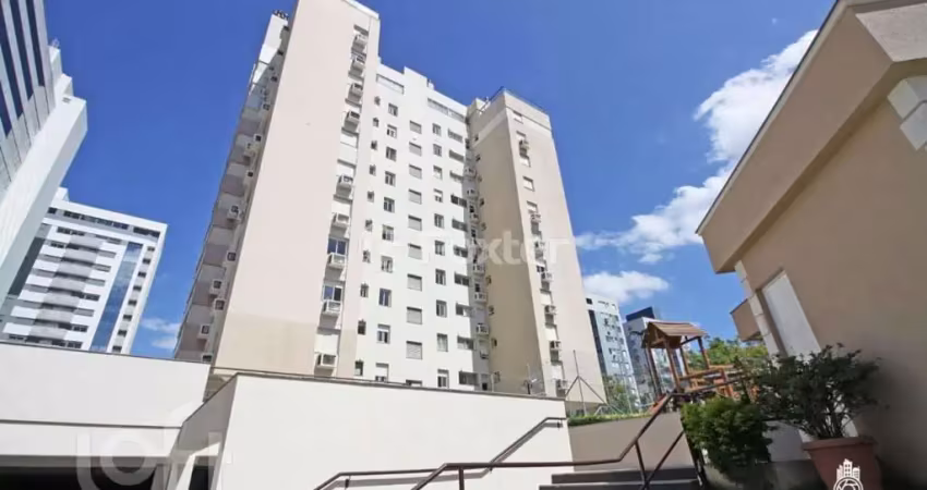 Apartamento com 3 quartos à venda na Avenida General Barreto Viana, 1175, Chácara das Pedras, Porto Alegre