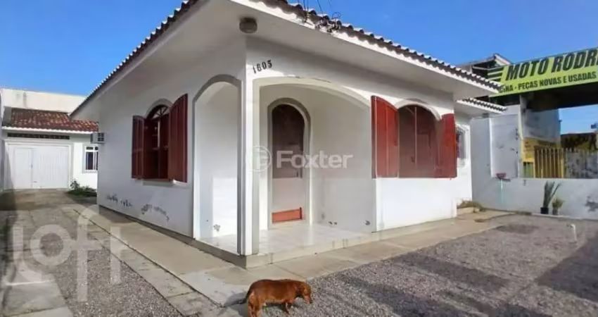 Casa com 4 quartos à venda na Rua Coronel Américo, 1605, Barreiros, São José