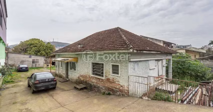 Terreno à venda na Rua Martim Minaberry, 91, Partenon, Porto Alegre