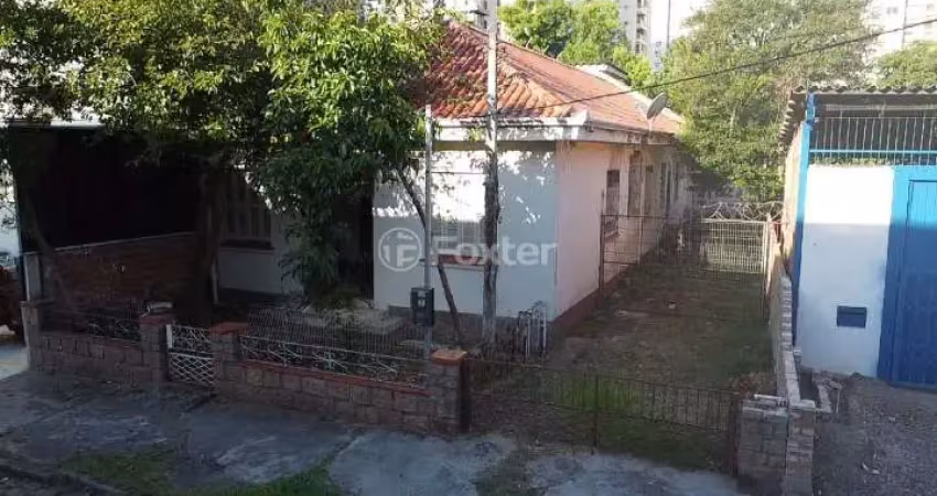 Terreno à venda na Rua José Scutari, 76, Passo da Areia, Porto Alegre