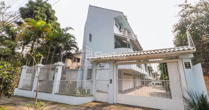 Casa em condomínio fechado com 3 quartos à venda na Rua Padre João Batista Reus, 1276, Vila Conceição, Porto Alegre