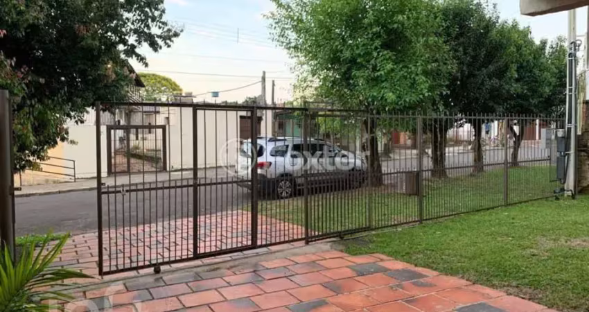 Casa com 4 quartos à venda na Rua Uruguai, 329, Vila Fátima, Cachoeirinha