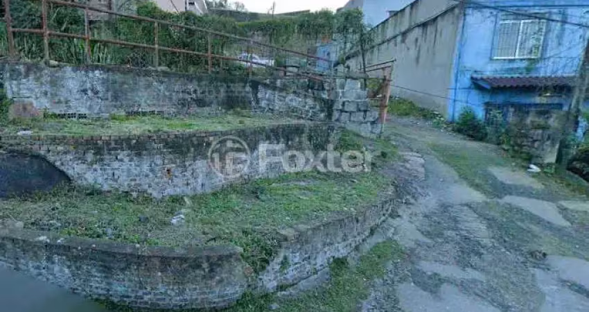 Terreno à venda na Rua Joaquim Cruz, 467, Santo Antônio, Porto Alegre