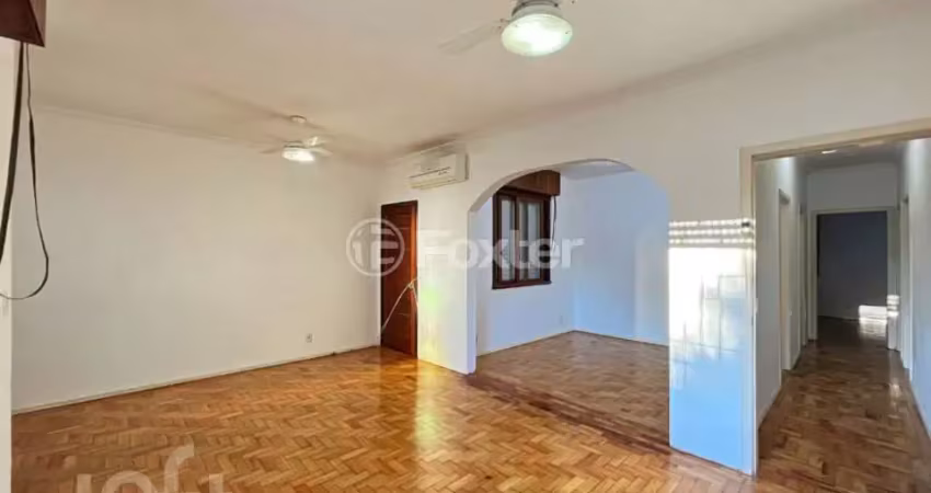 Casa com 3 quartos à venda na Rua dos Guenoas, 1314, Guarujá, Porto Alegre