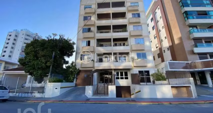Apartamento com 3 quartos à venda na Rua Professor João José Cabral, 207, Balneário, Florianópolis