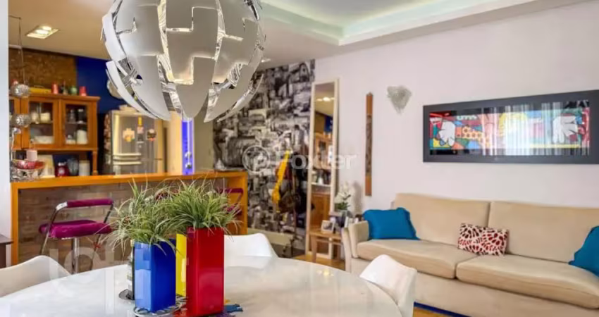Apartamento com 2 quartos à venda na Rua Tomaz Flores, 220, Independência, Porto Alegre