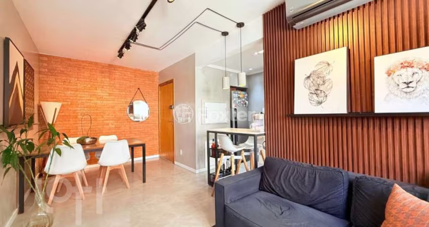 Apartamento com 2 quartos à venda na Rua Roque Calage, 850, Passo da Areia, Porto Alegre