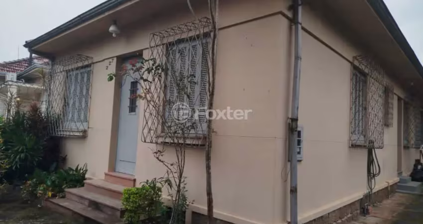 Casa com 3 quartos à venda na Rua Paissandu, 227, Partenon, Porto Alegre