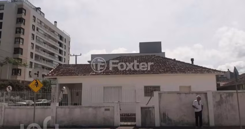 Casa com 3 quartos à venda na Rua Professor João José Cabral, 290, Balneário, Florianópolis