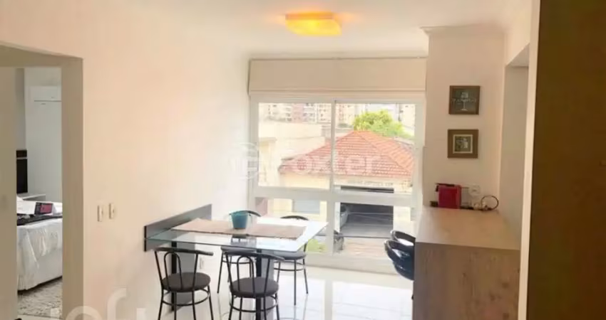 Apartamento com 2 quartos à venda na Rua Líbero Badaró, 107, Passo da Areia, Porto Alegre