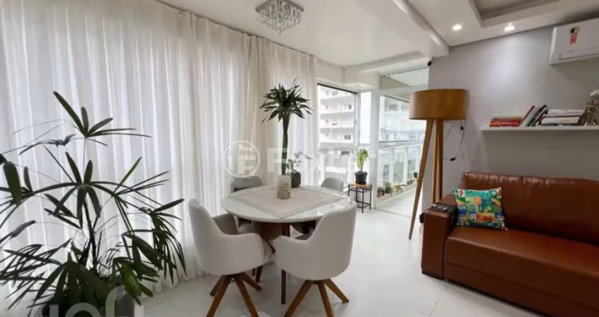 Apartamento com 3 quartos à venda na Rua Tiradentes, 401, Kobrasol, São José