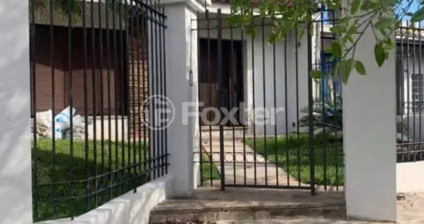 Casa com 3 quartos à venda na Rua Professor Pedro Santa Helena, 165, Jardim do Salso, Porto Alegre