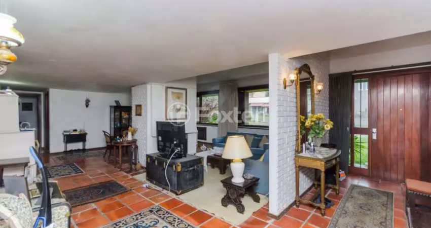 Casa comercial com 3 salas à venda na Rua Edgar Luiz Schneider, 123, Jardim Isabel, Porto Alegre