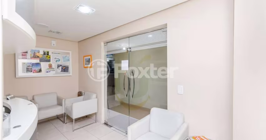 Sala comercial com 6 salas à venda na Rua Felipe Camarão, 751, Rio Branco, Porto Alegre