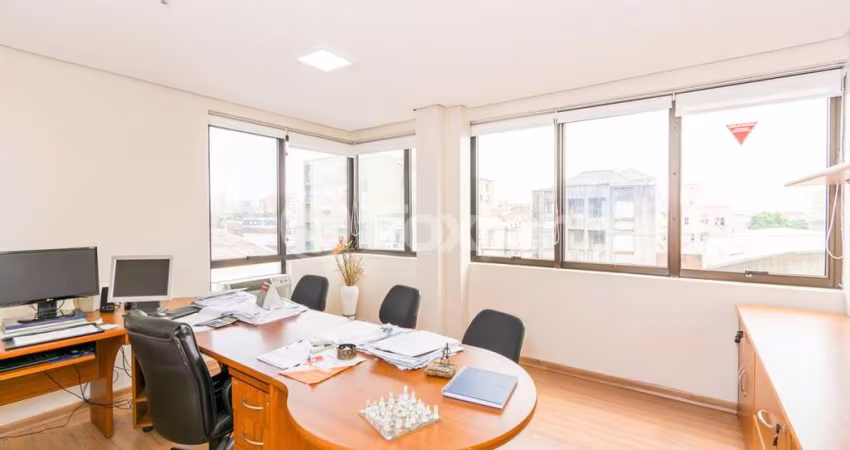 Sala comercial com 1 sala à venda na Avenida Cristóvão Colombo, 881, Floresta, Porto Alegre