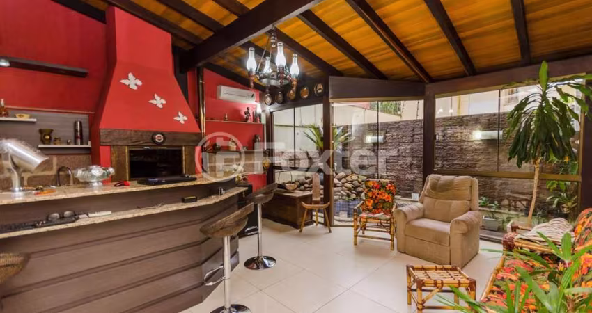 Casa com 3 quartos à venda na Rua Condado, 25, Ipanema, Porto Alegre