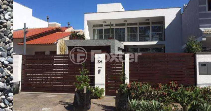 Casa em condomínio fechado com 3 quartos à venda na Rua Fernando Jorge Schneider, 705, Hípica, Porto Alegre