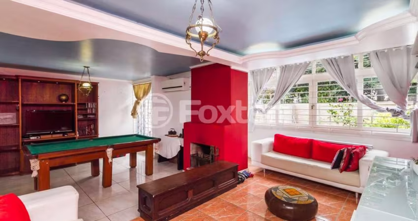 Casa com 3 quartos à venda na Avenida Ernesto Zeuner, 275, Cavalhada, Porto Alegre