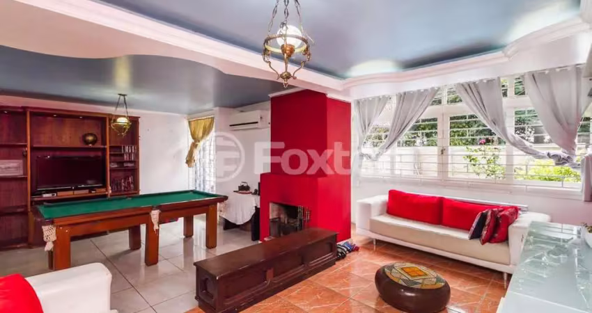 Casa com 3 quartos à venda na Avenida Ernesto Zeuner, 275, Cavalhada, Porto Alegre