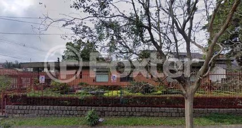 Casa com 3 quartos à venda na Rua Matias José Bins, 712, Três Figueiras, Porto Alegre