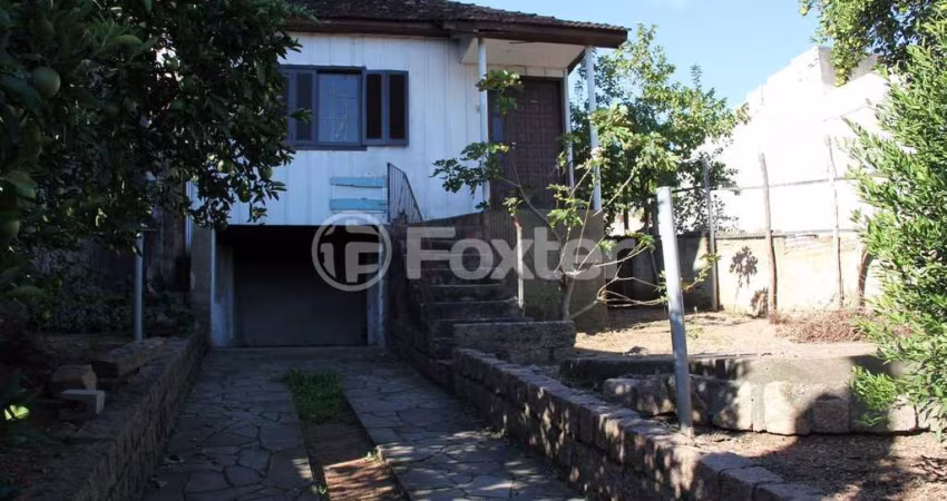 Terreno à venda na Avenida Vicente Monteggia, 596, Cavalhada, Porto Alegre