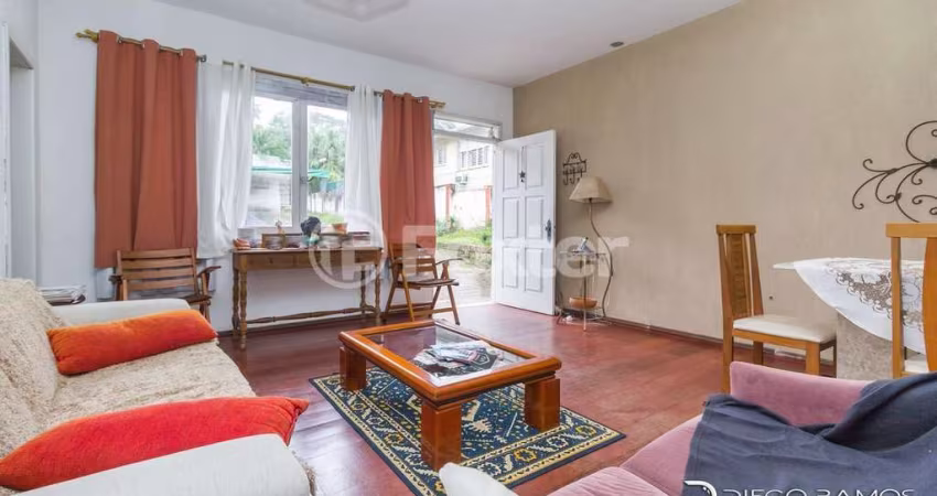 Casa com 3 quartos à venda na Travessa Pedra Redonda, 267, Jardim Isabel, Porto Alegre
