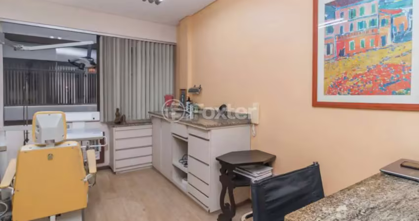 Sala comercial com 1 sala à venda na Rua Faria Santos, 47, Petrópolis, Porto Alegre