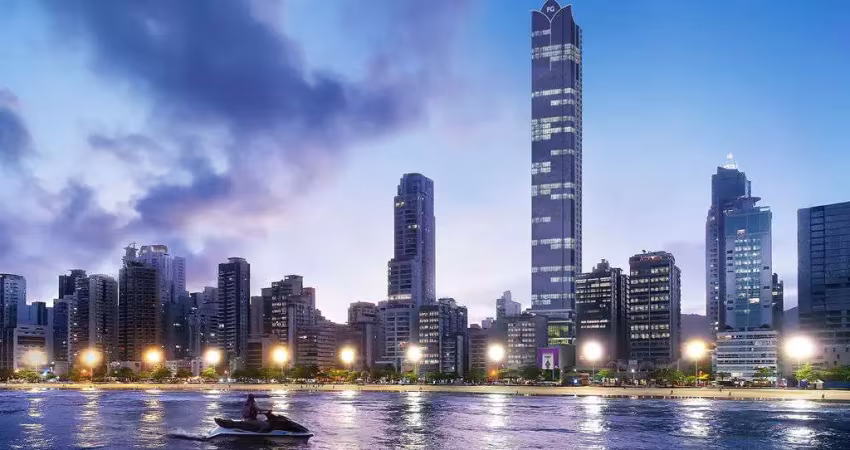 Apartamento frente mar sendo 04 suítes e 04 vagas em balneário camboriú, sc