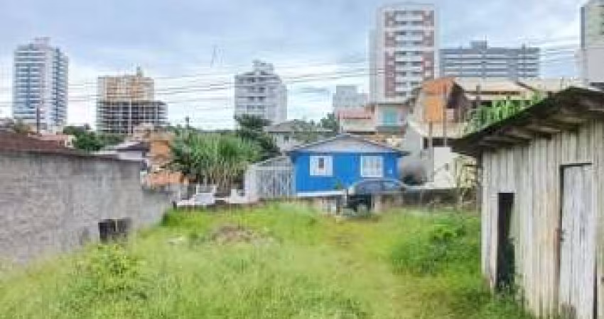 Terreno plano a venda de 360² na Rua Adão Schimidt São José - SC