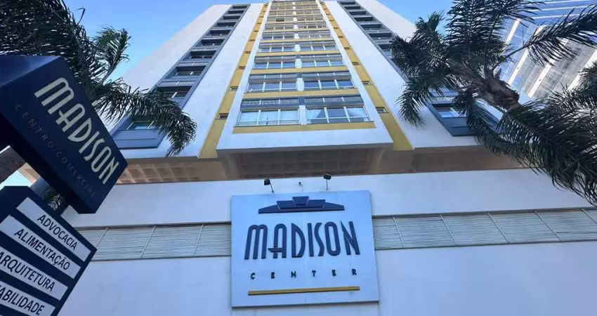 Sala comercial à venda com excelente localização no madison center - florianópolis/sc