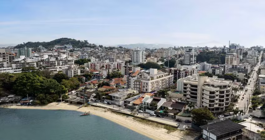 Apartamento sendo tres suítes e duas vagas e hb em coqueiros, florianópolis/sc