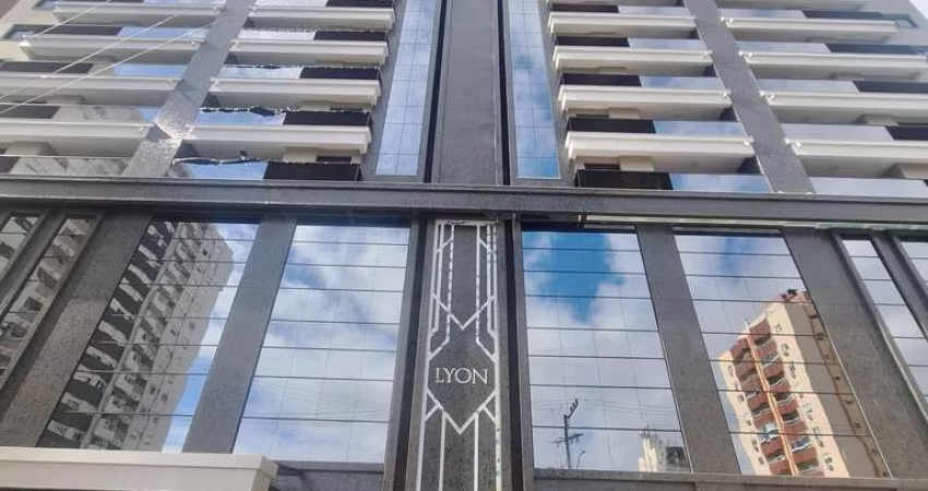 Apartamento de alto padrão com 2 quartos sendo 1 suíte e vista mar no Kobrasol - São José/SC